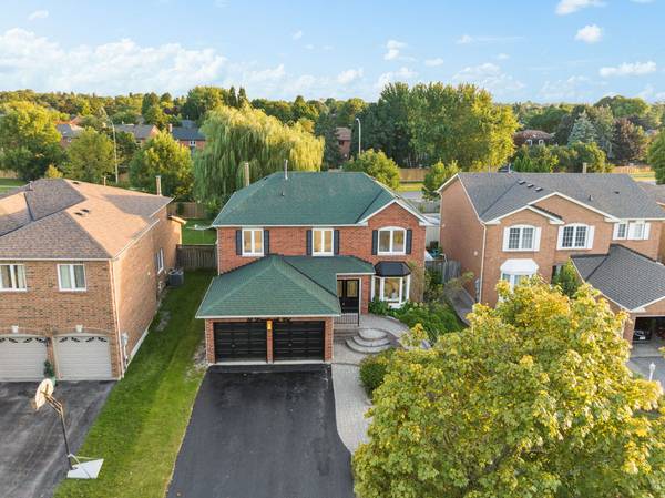 Whitby, ON L1N 8M9,15 Drewbrook CT