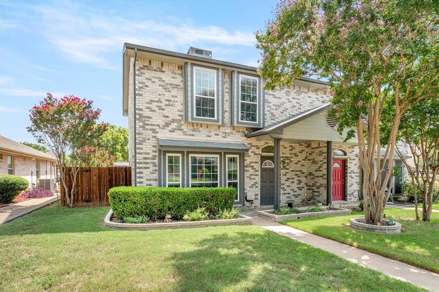 705 Essex Place, Euless, TX 76039