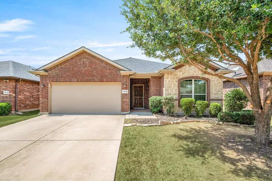 11712 Anna Grace Drive, Fort Worth, TX 76028