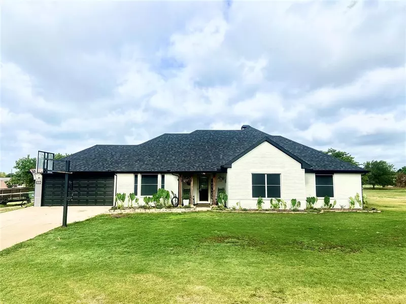 836 Sherry Lane S, Krugerville, TX 76227