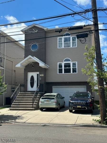 1078 E Grand St, Elizabeth City, NJ 07201