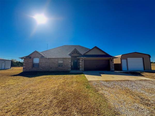 36977 Ray Road, Wanette, OK 74878