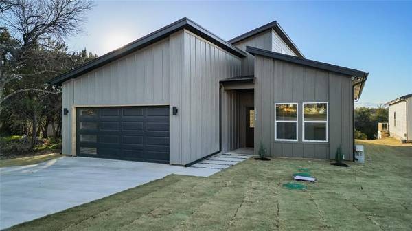 3014 Paluxy Trail, Granbury, TX 76048