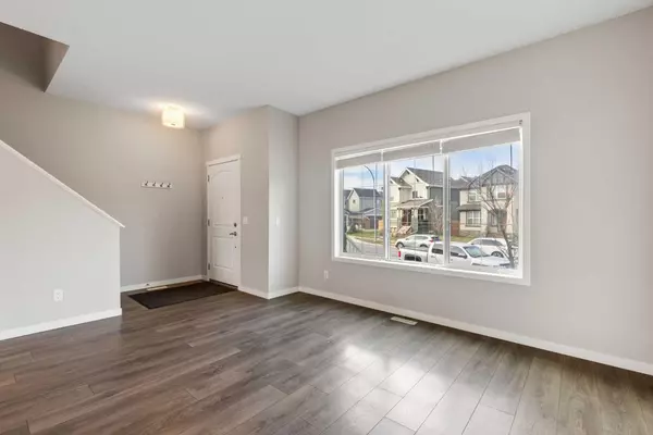 Calgary, AB T3M2B7,194 Masters AVE Southeast