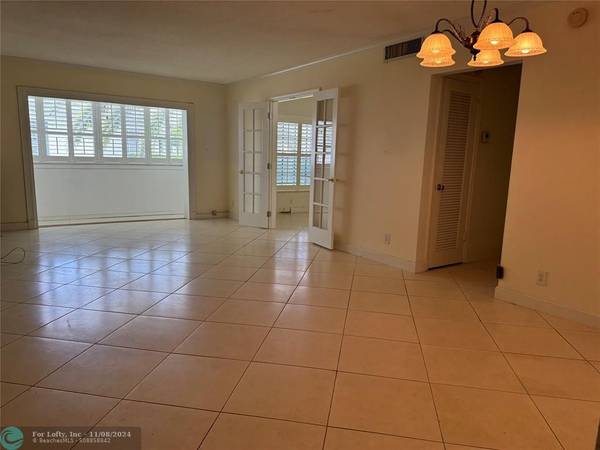 6750 NE 21st Rd  #104,  Fort Lauderdale,  FL 33308