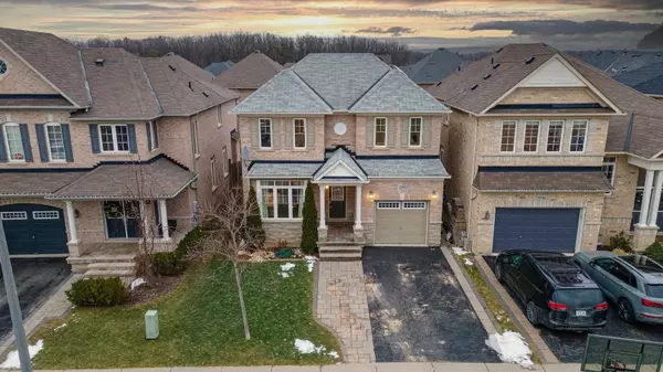 Oakville, ON L6M 0K2,3292 skipton LN