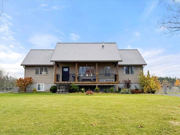 96 Huyck's Bay RD, Prince Edward County, ON K0K 3L0