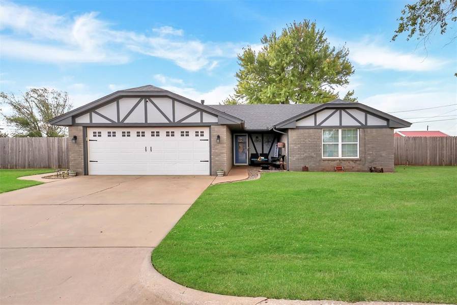 120 W Maple Street, Cordell, OK 73632