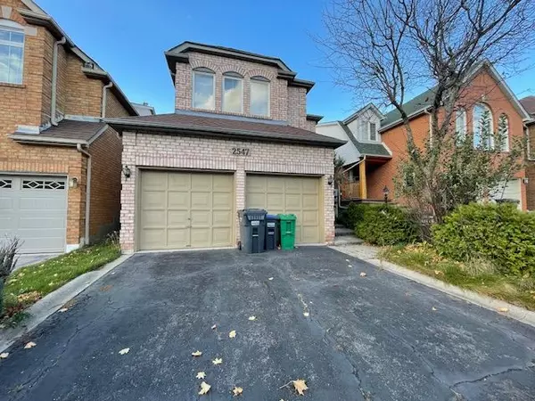 Mississauga, ON L5M 5L4,2547 Advent CT