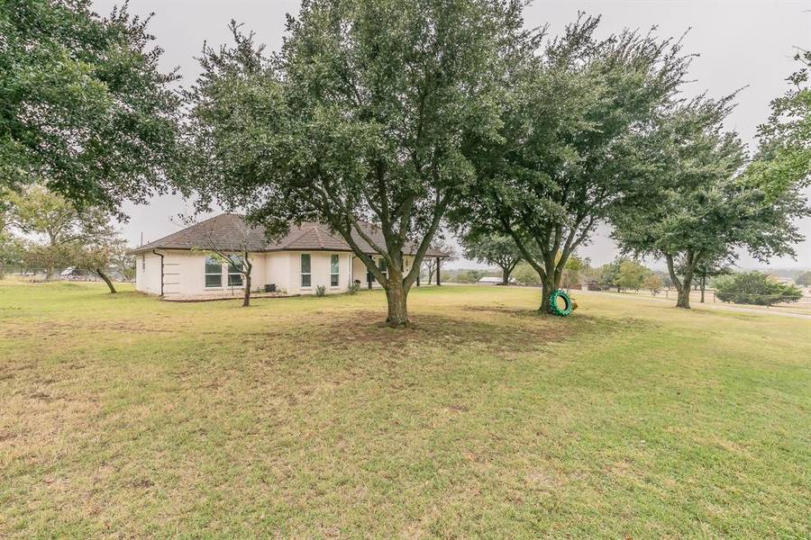 1013 Highland Road, Cleburne, TX 76033