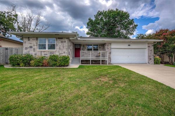 807 Jackson Street, Rockwall, TX 75087