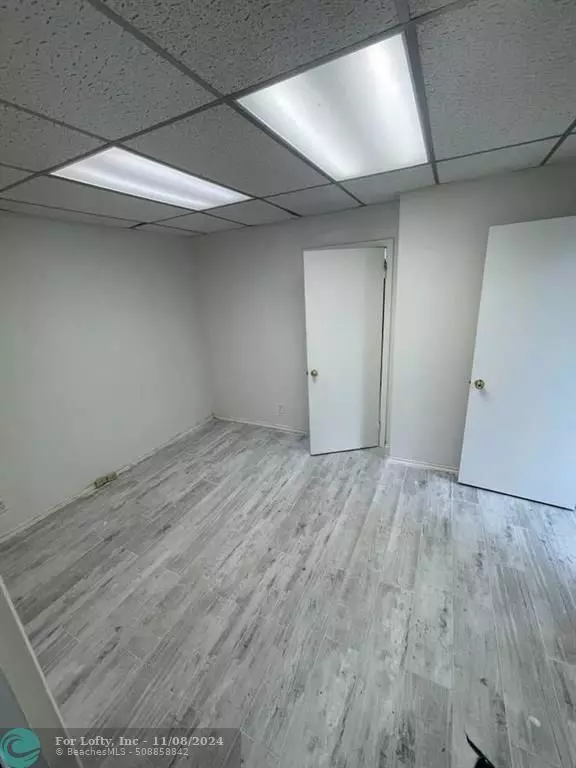 Fort Lauderdale, FL 33308,2800 E Commercial Blvd  #213