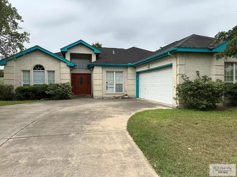 2301 LAZY LAKE DR, Harlingen, TX 78550