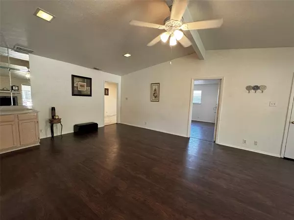 Richardson, TX 75081,520 Towne House Lane