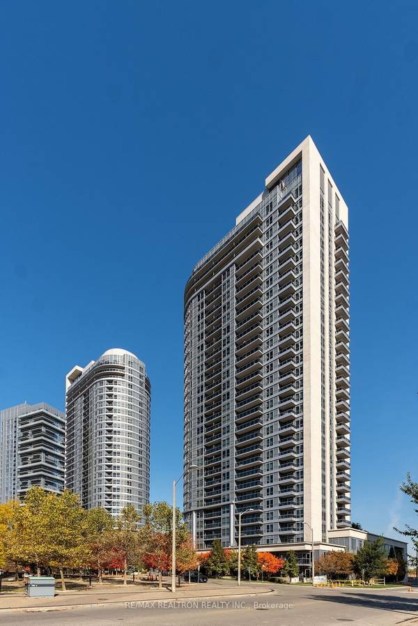 151 Village Green SQ #2102, Toronto E07, ON M1S 0K5