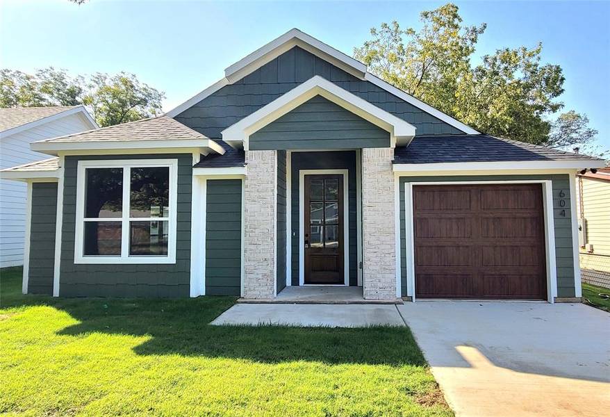 604 W Dubois, Denison, TX 75020