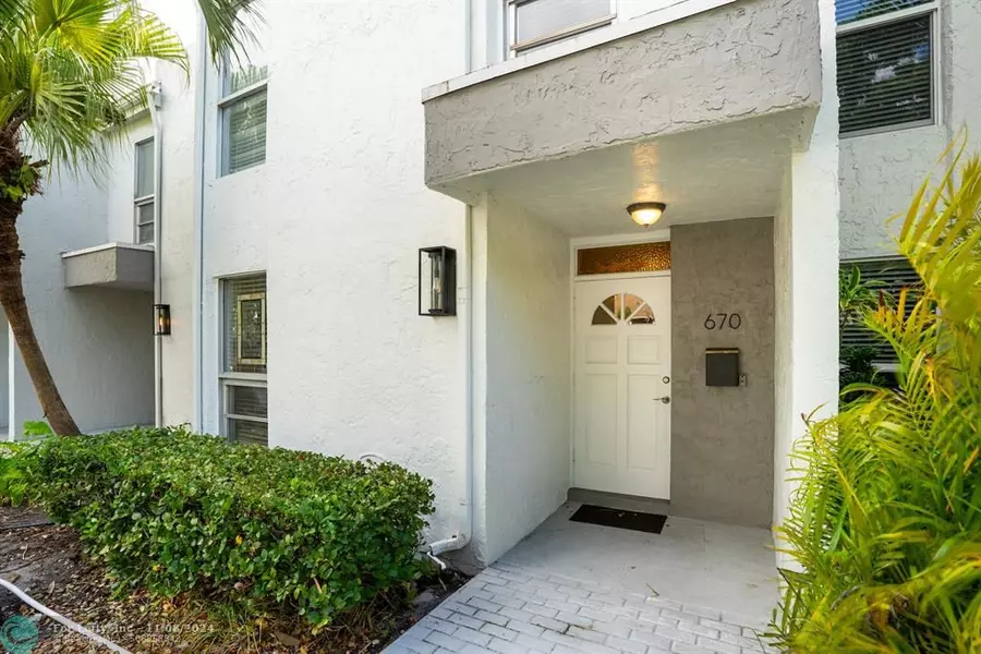 670 Kensington Pl  #5B, Wilton Manors, FL 33305