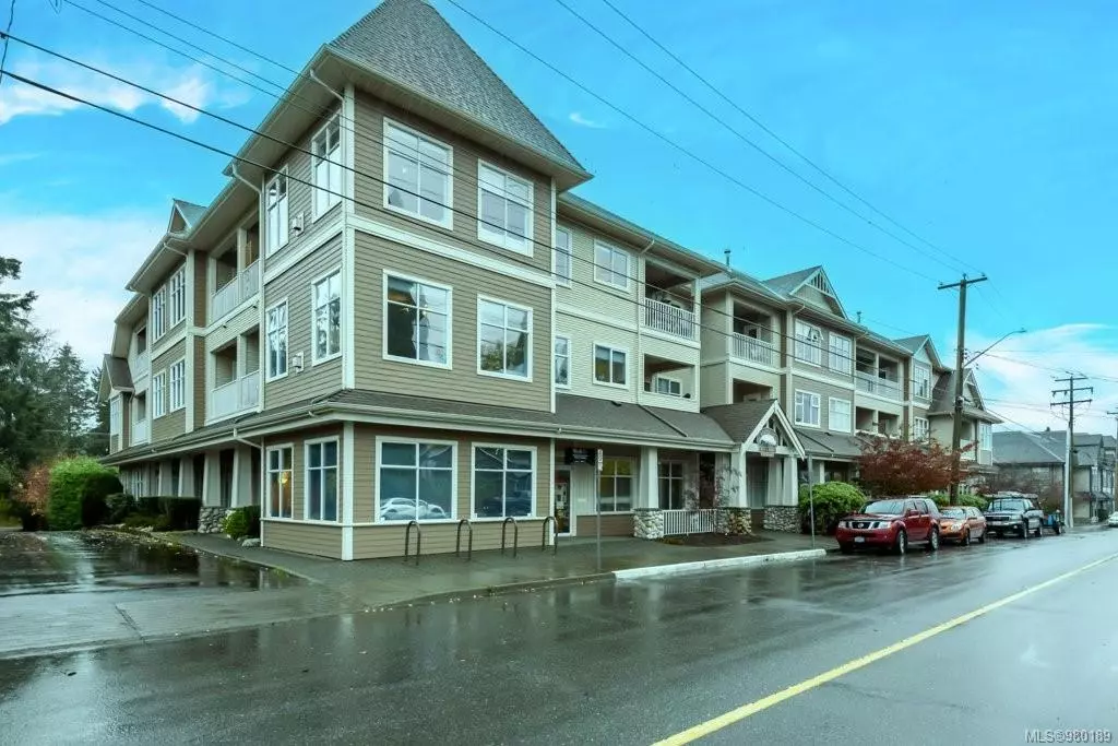 Courtenay, BC V9N 1H3,555 4th St #205