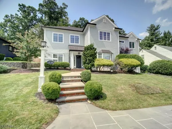 438 Longfellow Ave, Westfield Town, NJ 07090