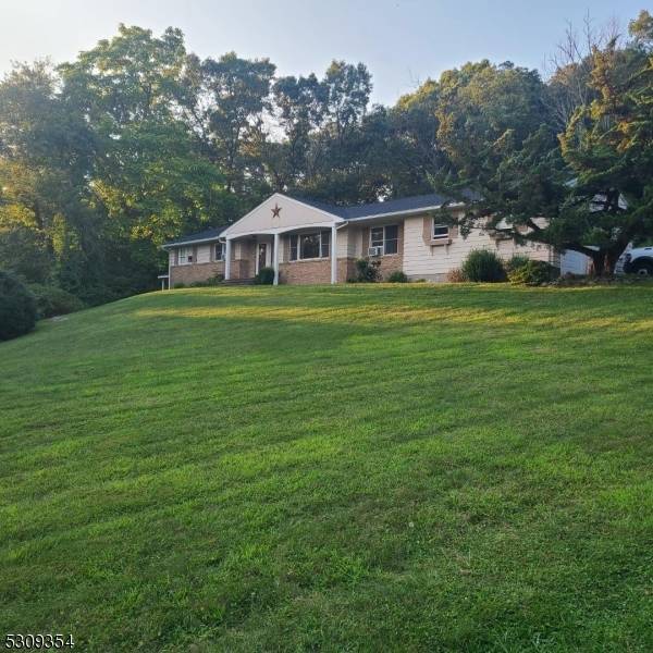 270 Ross Dr, Boonton Town, NJ 07005