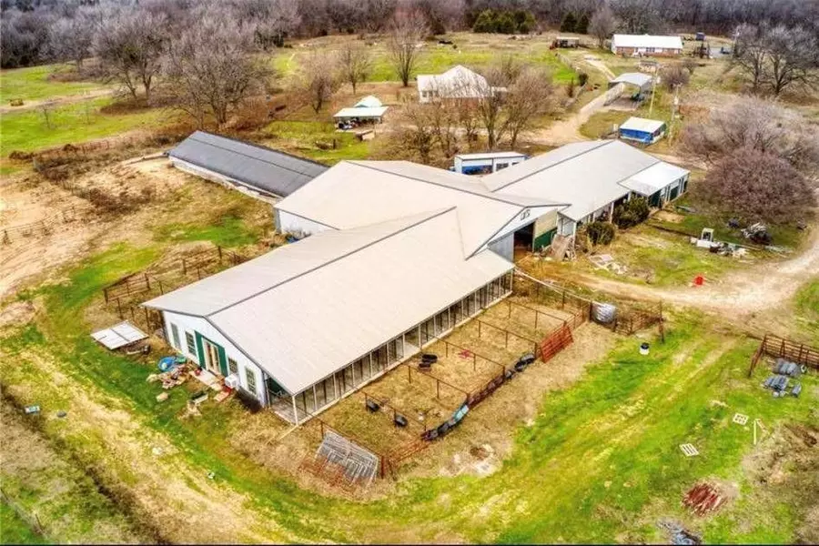 15606 Econtuchka Road, Earlsboro, OK 74840