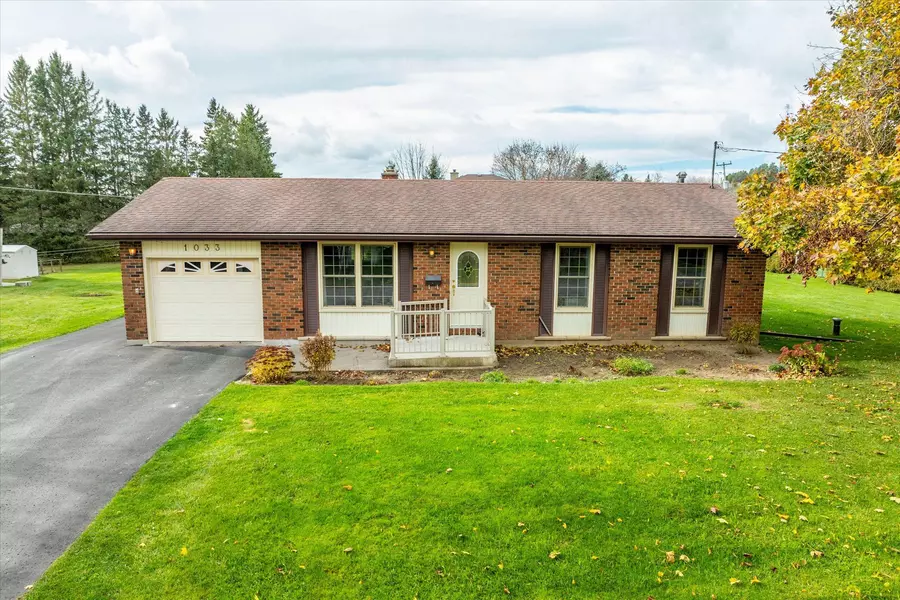 1033 Scollard RD, Smith-ennismore-lakefield, ON K9K 1E6