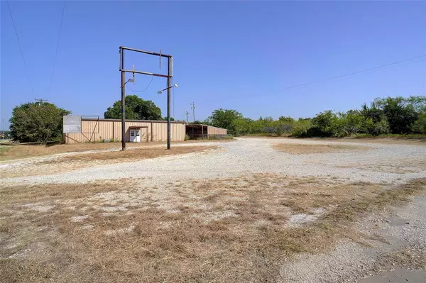 Bowie, TX 76230,933 US Highway 287