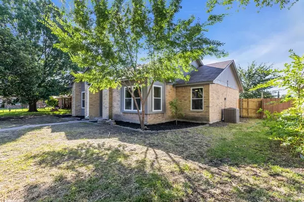 8020 Cornell Drive, Rowlett, TX 75088