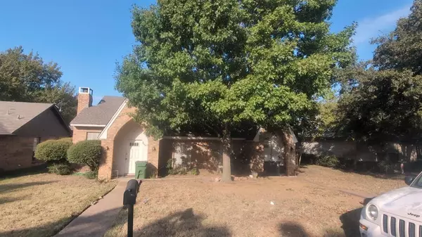 Arlington, TX 76012,610 Overlook Court