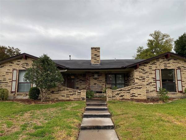 2304 Warm Springs Road, Mesquite, TX 75149