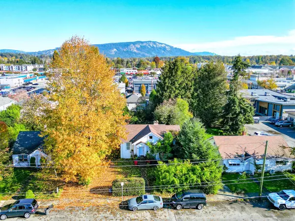 Duncan, BC V9L 3T2,438 Festubert St