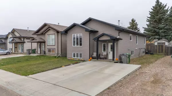 2204 46 AVE, Lloydminster, SK S9V 0Z6