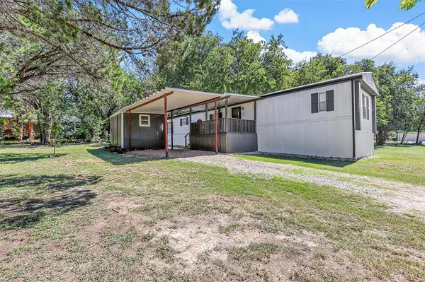 Granbury, TX 76048,917 Indian Creek Drive