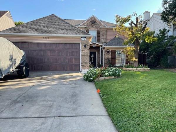 3237 Roddy Drive, Fort Worth, TX 76123