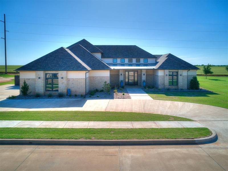 1304 Brookstone Lane, Kingfisher, OK 73750