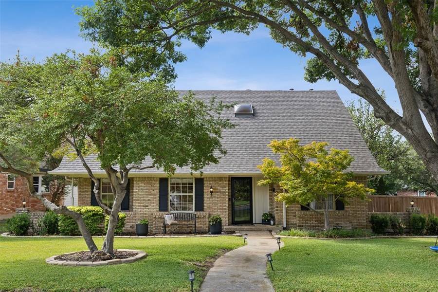 9336 Heatherdale Drive, Dallas, TX 75243