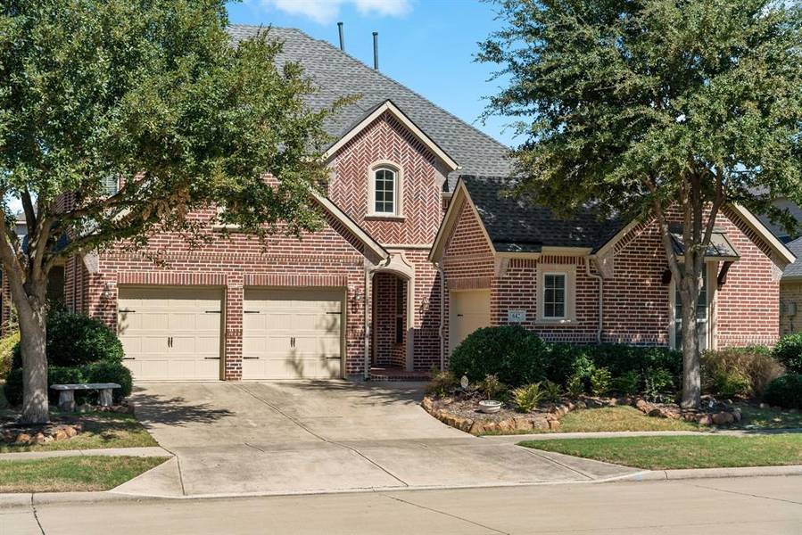 642 Sleepy Creek Drive, Frisco, TX 75036