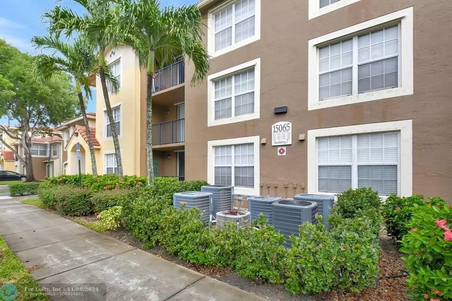 15065 Michelangelo Blvd  #204, Delray Beach, FL 33446