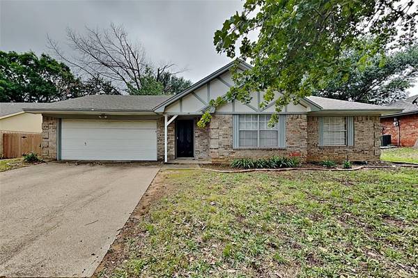 5722 Sagebrush Trail, Arlington, TX 76017