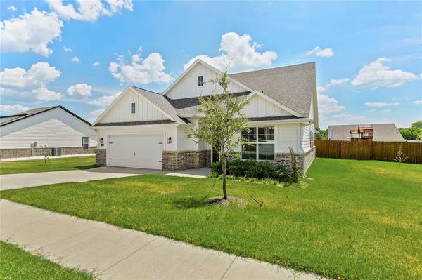 Springtown, TX 76082,801 Feather Edge Drive