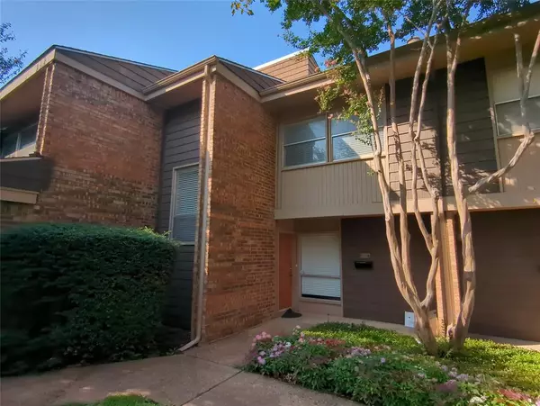 6005 Milton Street #132, Dallas, TX 75206