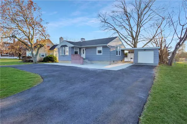 810 Stones Crossing Road, Palmer Twp, PA 18045