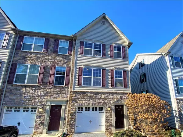 1512 Brookstone Place, Hellertown Borough, PA 18055