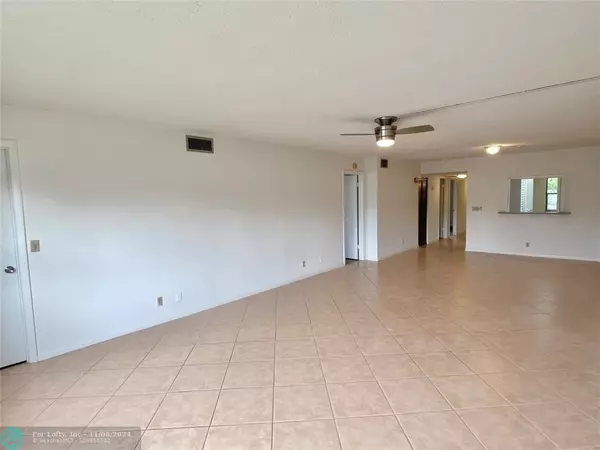 Delray Beach, FL 33445,3122 SW 20th Ter  #25b1