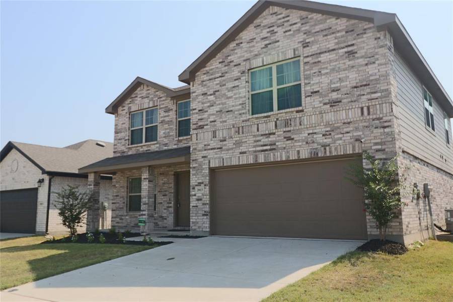 2813 Arkose Drive, Fort Worth, TX 76108