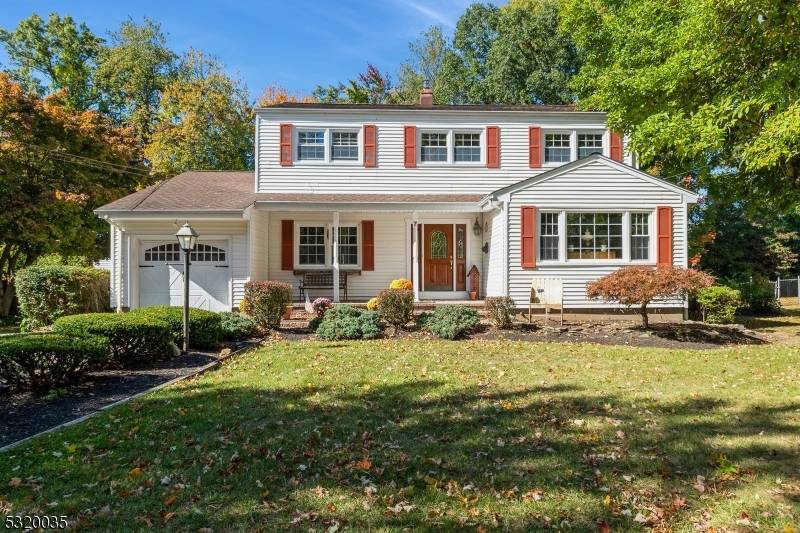 7 Grecian St, Parsippany-troy Hills Twp., NJ 07054