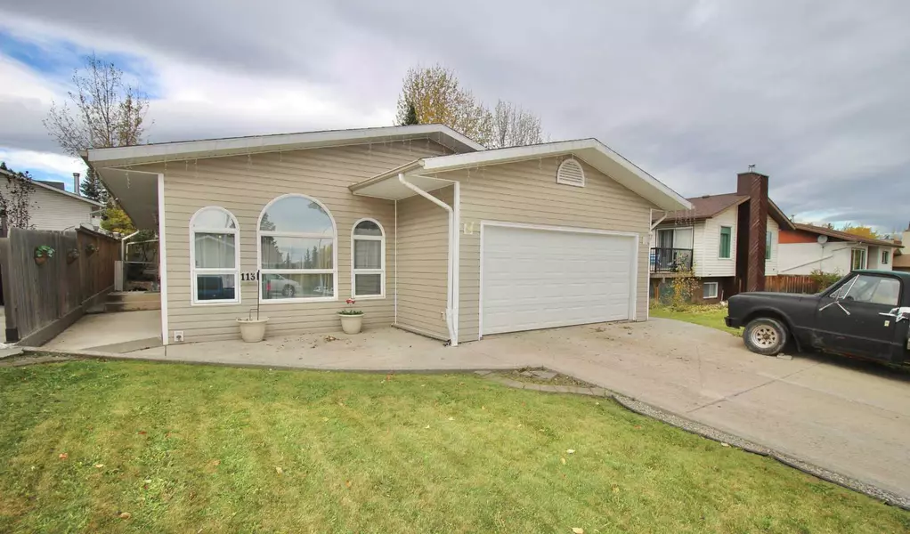 113 Hansen DR, Hinton, AB T7V1J1