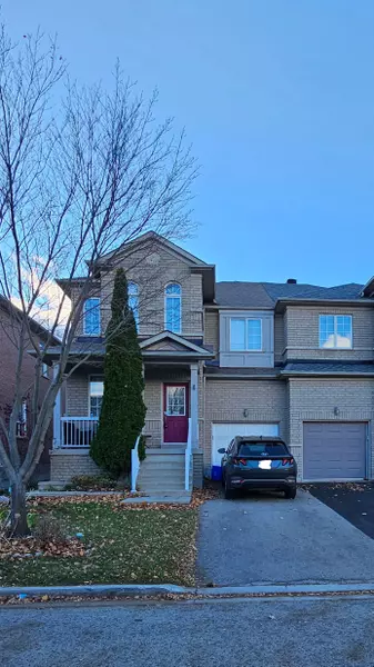 398 Marble PL, Newmarket, ON L3X 2P1