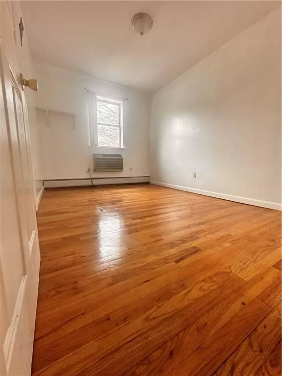 Brooklyn, NY 11228,76 Battery AVE #3B