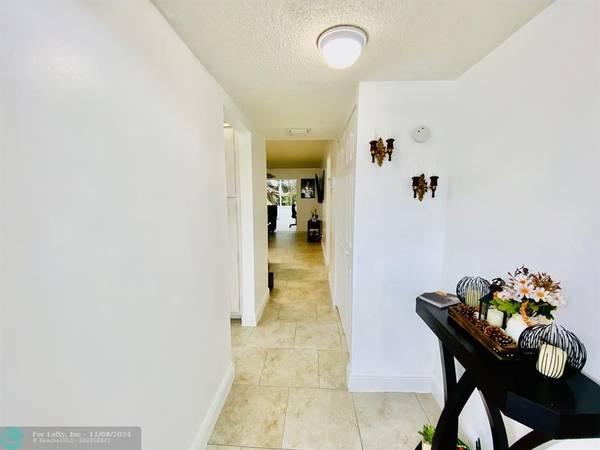 Pompano Beach, FL 33063,3190 Holiday Springs Blvd  #4-101